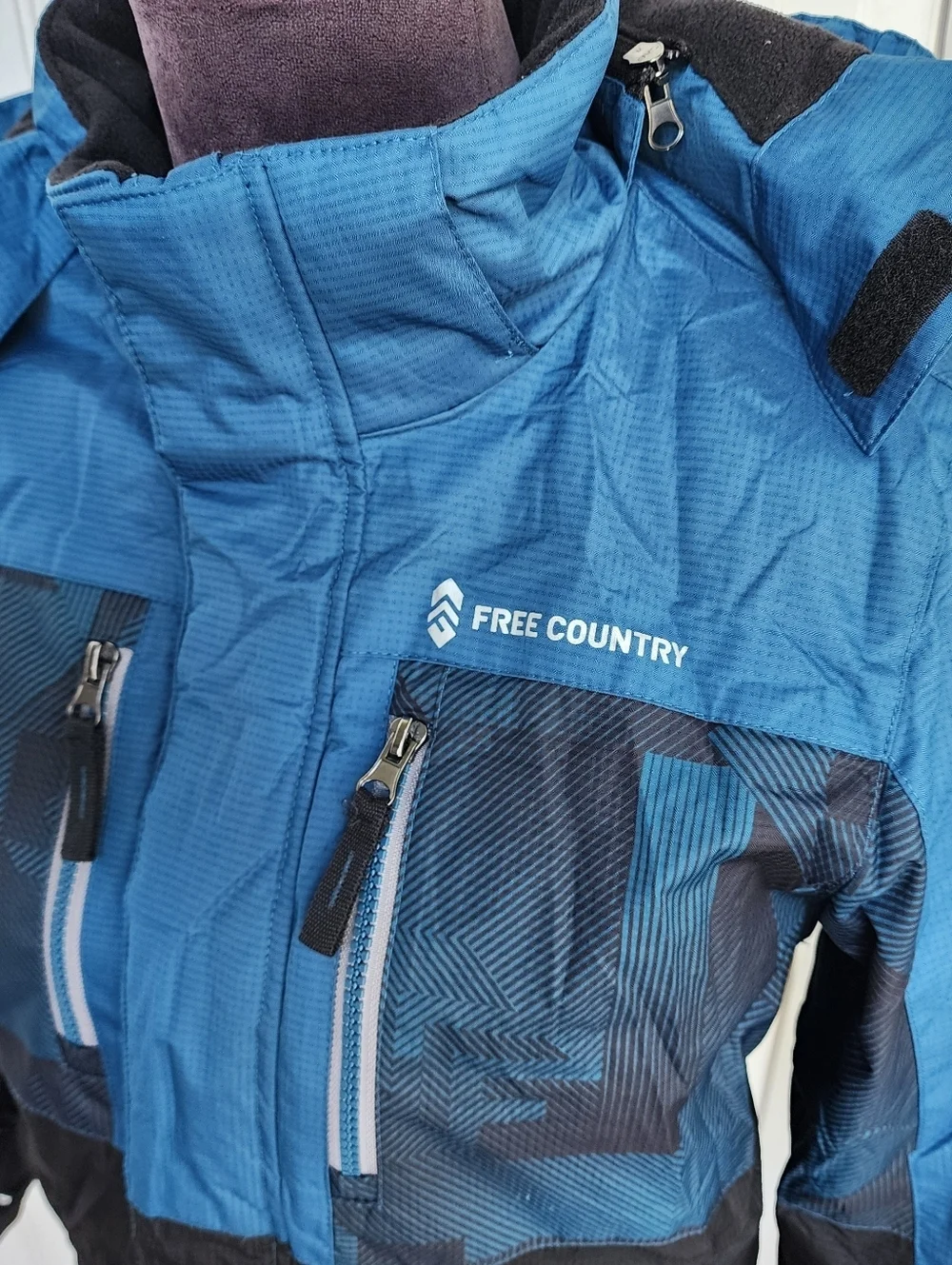 Free Country Electric Blue Black Zip Winter Coat Boy's Kids Hood M (10/12)
